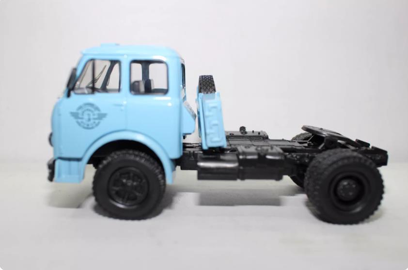 Vintage Collectible Trucks - Новинка! Специальная цена! Коллекционная модель российского